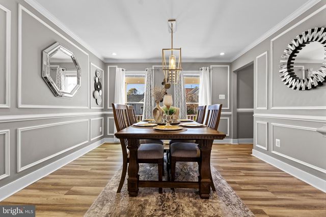 1735 CANAL RUN DR, Point Of Rocks, MD 21777