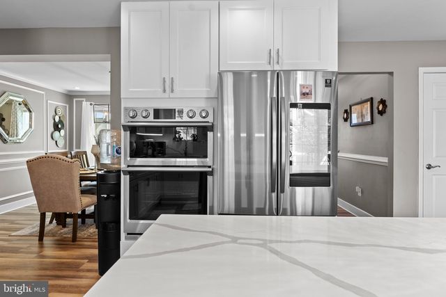 1735 CANAL RUN DR, Point Of Rocks, MD 21777