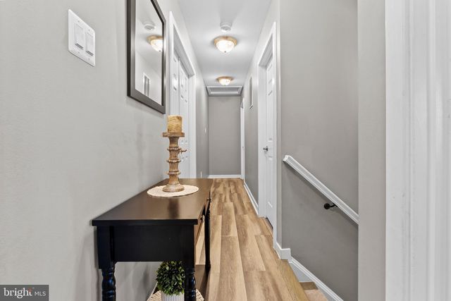 1735 CANAL RUN DR, Point Of Rocks, MD 21777