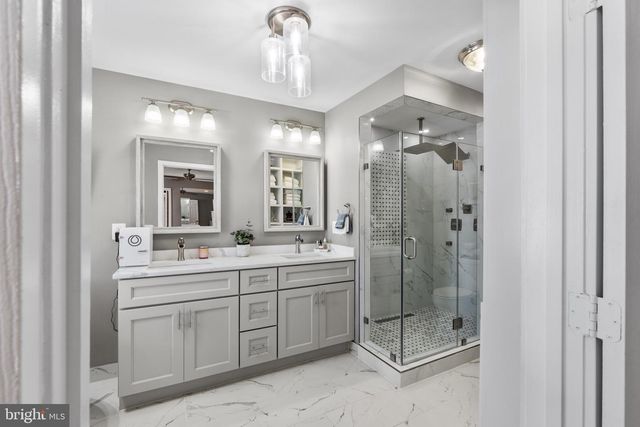 1735 CANAL RUN DR, Point Of Rocks, MD 21777