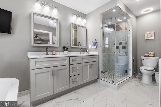 1735 CANAL RUN DR, Point Of Rocks, MD 21777