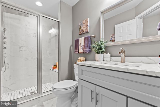 1735 CANAL RUN DR, Point Of Rocks, MD 21777