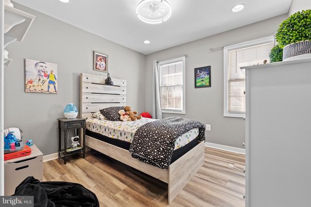 1735 CANAL RUN DR, Point Of Rocks, MD 21777