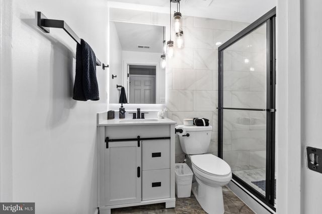 1735 CANAL RUN DR, Point Of Rocks, MD 21777