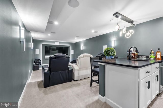 1735 CANAL RUN DR, Point Of Rocks, MD 21777