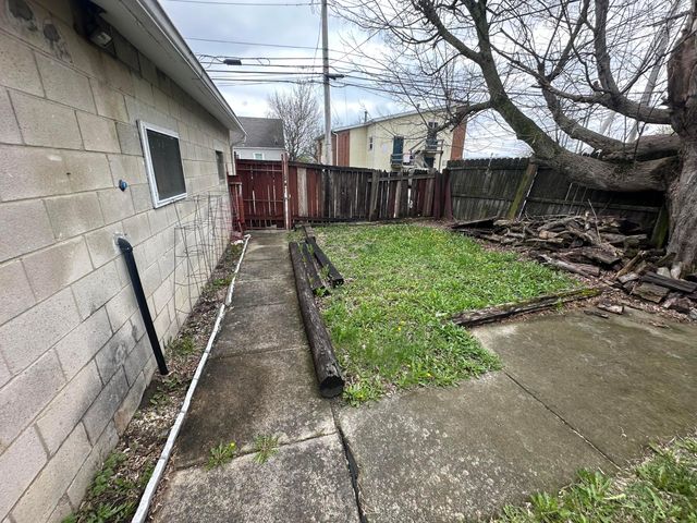 892 Ruby Avenue, Columbus, OH 43227