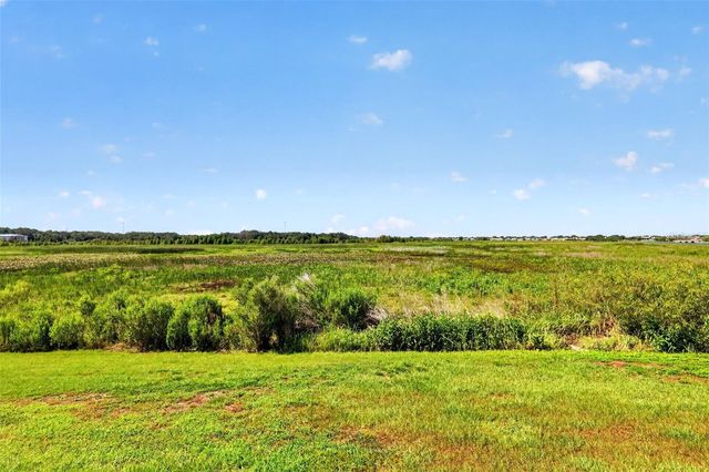 562 AVECILLA DRIVE, The Villages, FL 32162