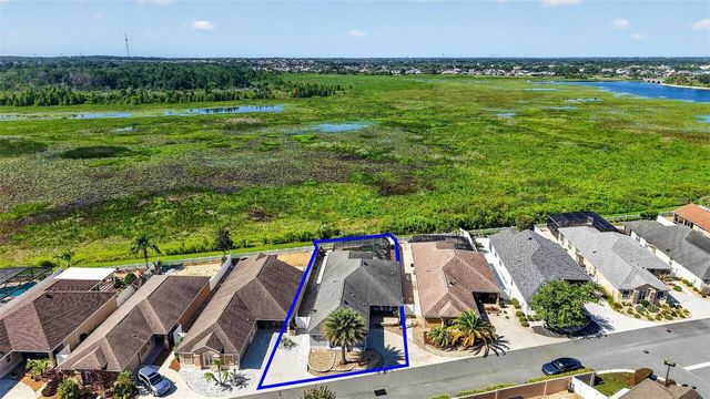 562 AVECILLA DRIVE, The Villages, FL 32162