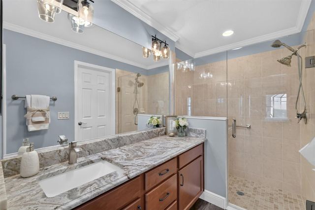 562 AVECILLA DRIVE, The Villages, FL 32162