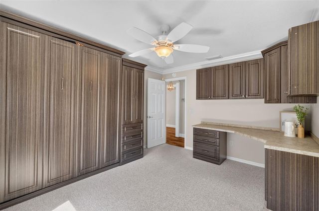 562 AVECILLA DRIVE, The Villages, FL 32162