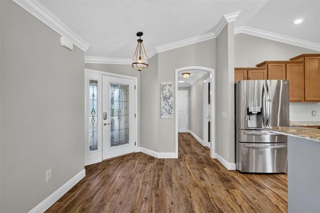 562 AVECILLA DRIVE, The Villages, FL 32162