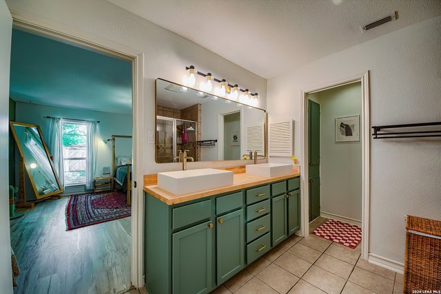 8222 Dawnwood, San Antonio, TX 78250