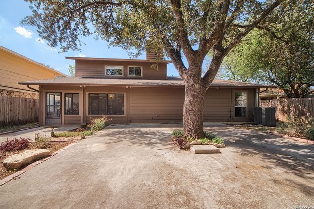 8222 Dawnwood, San Antonio, TX 78250