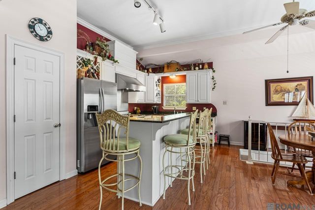 31719 River Pines Dr, Springfield, LA 70462