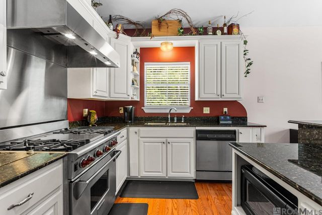 31719 River Pines Dr, Springfield, LA 70462