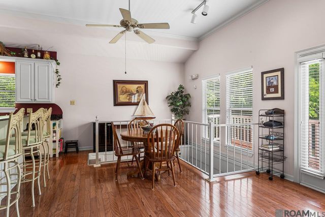 31719 River Pines Dr, Springfield, LA 70462