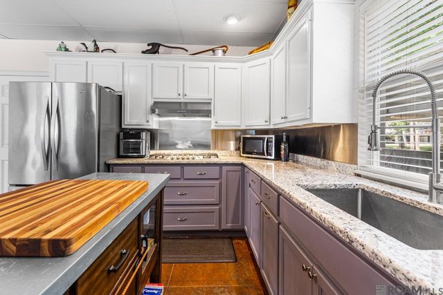 31719 River Pines Dr, Springfield, LA 70462