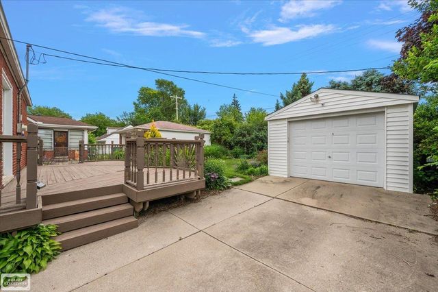 16504 Toepfer Drive, Eastpointe, MI 48021