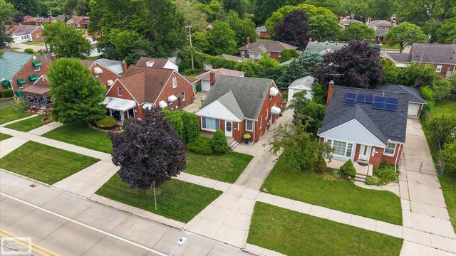16504 Toepfer Drive, Eastpointe, MI 48021