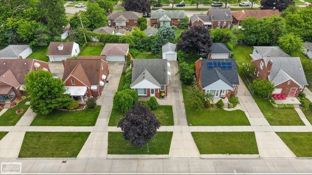 16504 Toepfer Drive, Eastpointe, MI 48021