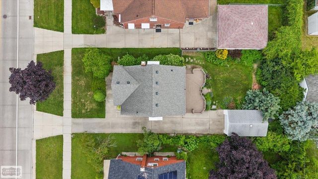 16504 Toepfer Drive, Eastpointe, MI 48021