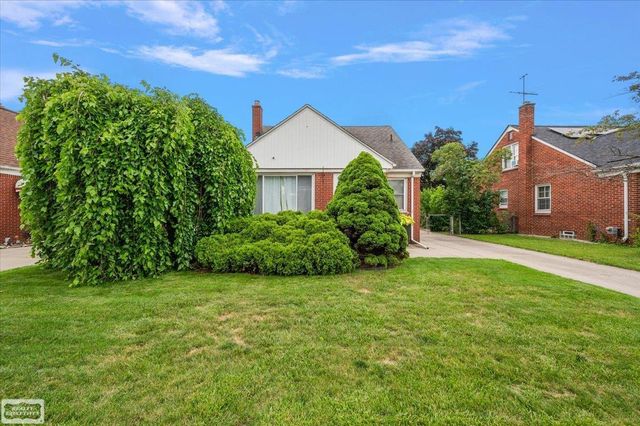 16504 Toepfer Drive, Eastpointe, MI 48021