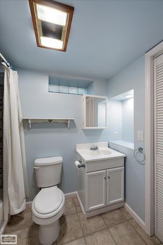 16504 Toepfer Drive, Eastpointe, MI 48021