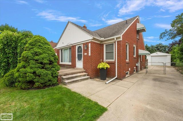 16504 Toepfer Drive, Eastpointe, MI 48021