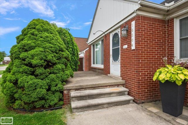 16504 Toepfer Drive, Eastpointe, MI 48021