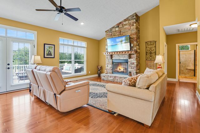 191 Pine Watch CIR, Moneta, VA 24121