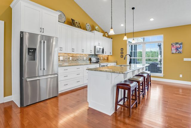 191 Pine Watch CIR, Moneta, VA 24121