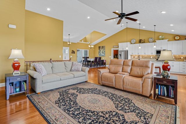 191 Pine Watch CIR, Moneta, VA 24121
