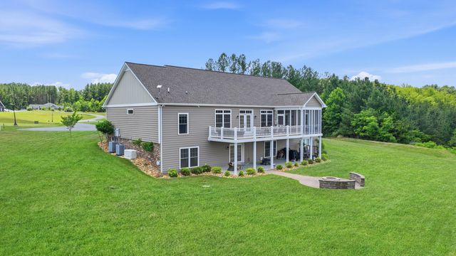 191 Pine Watch CIR, Moneta, VA 24121