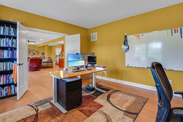 191 Pine Watch CIR, Moneta, VA 24121