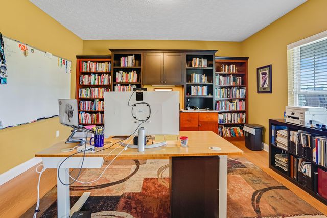 191 Pine Watch CIR, Moneta, VA 24121