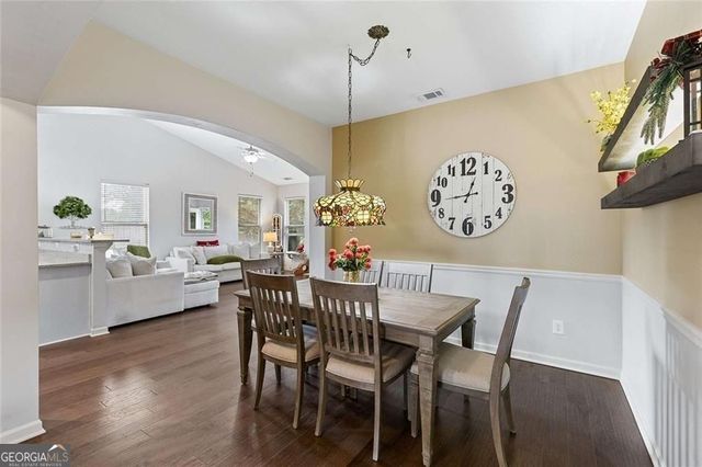 1725 Grand Oaks Drive, Woodstock, GA 30188