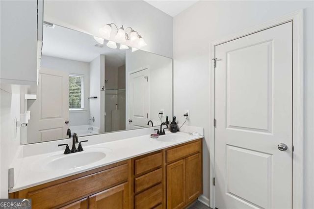 1725 Grand Oaks Drive, Woodstock, GA 30188