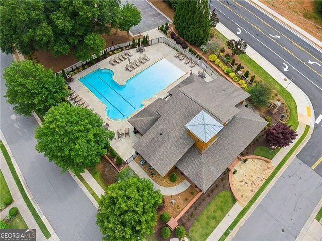 1725 Grand Oaks Drive, Woodstock, GA 30188