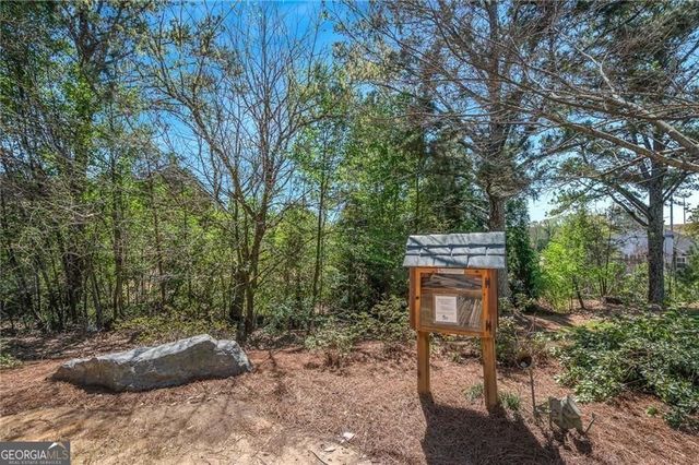 1725 Grand Oaks Drive, Woodstock, GA 30188