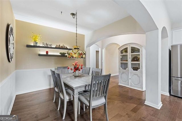 1725 Grand Oaks Drive, Woodstock, GA 30188