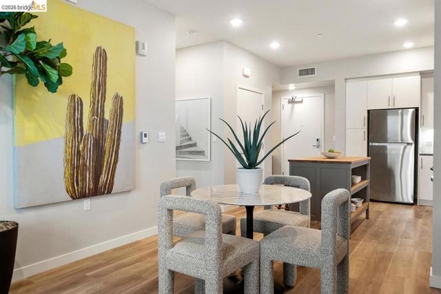260 Brooklyn Basin Way 432, Oakland, CA 94606