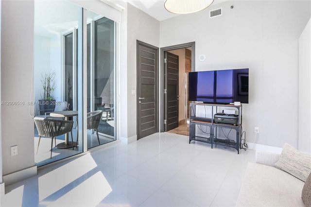 15901 Collins Ave 4106, Sunny Isles Beach, FL 33160