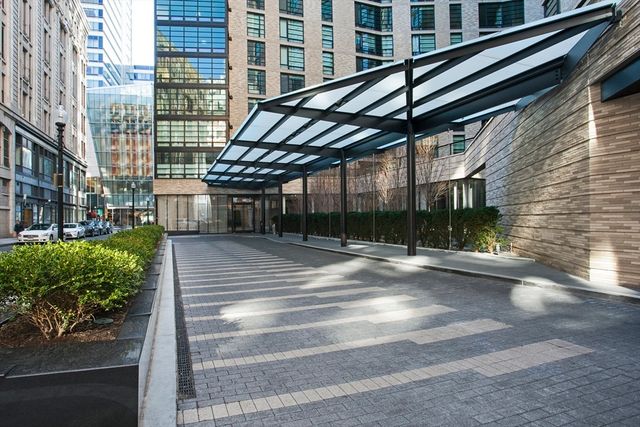 580 Washington St 302, Boston, MA 02111
