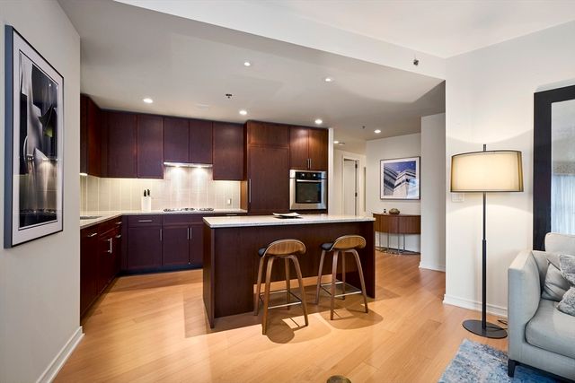 580 Washington St 302, Boston, MA 02111