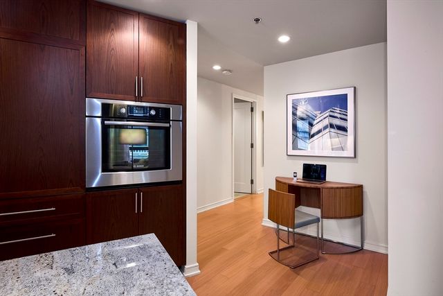 580 Washington St 302, Boston, MA 02111