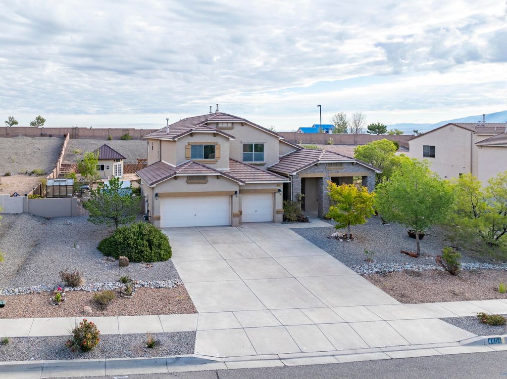 4404 Bentgrass Meadows Drive NE, Rio Rancho, NM 87144