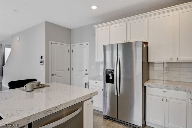 881 Dunkirk River Court, Henderson, NV 89011