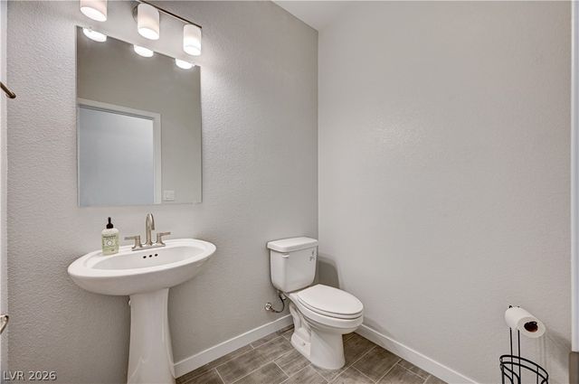 881 Dunkirk River Court, Henderson, NV 89011