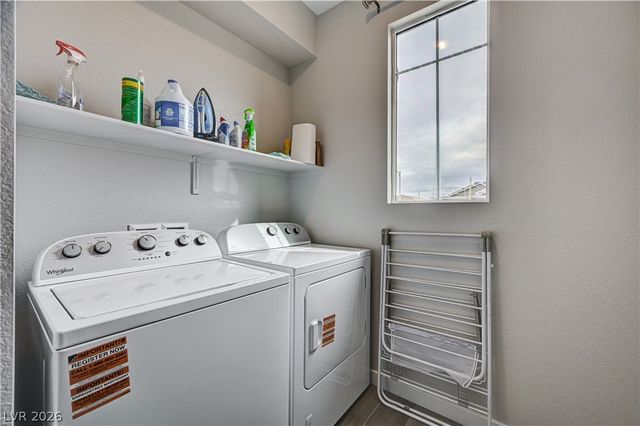 881 Dunkirk River Court, Henderson, NV 89011