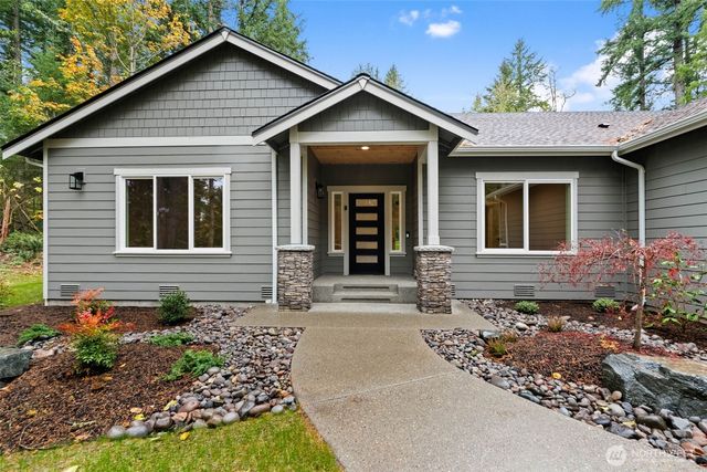 5635 SE Aloha Lane, Port Orchard, WA 98367